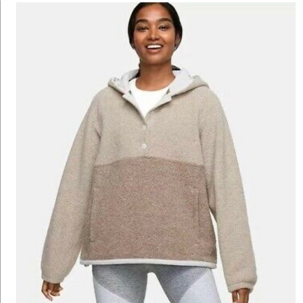 Outdoor Voices MegaFleece